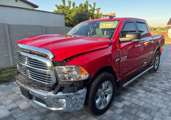 Dodge RAM cena 63000 przebieg: 70000, rok produkcji 2016 z Nysa małe 211